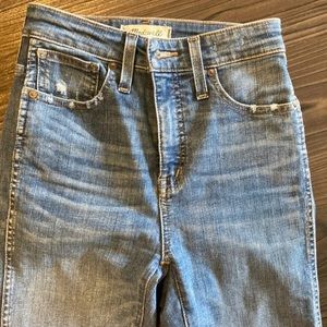 Like New Madewell Jeans - Ripped Knee